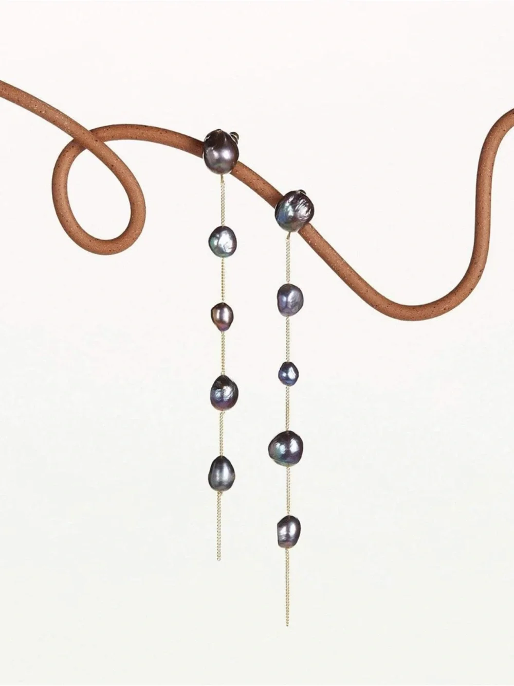 NWT cult gaia black pearl Atum drop earrings - Picture 2 of 7